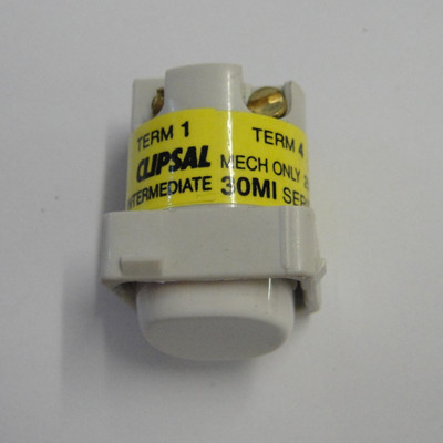 Clipsal 10amp Intermediate Switch Mech - White