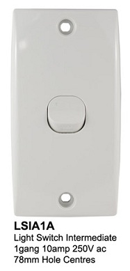 1-gang-architrave-switch-white-old-style-78mm-connected-switchgear-lsia1a